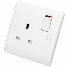 BG 800 Series 1 Gang Switched Socket